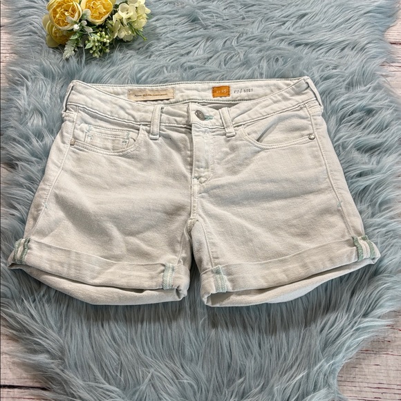 Anthropologie Pilcro Stet Light Wash Cuffed Shorts sz 25 - Picture 1 of 7